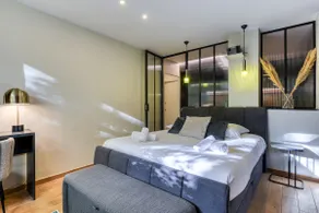 Montaigne Junior Suite - Image 2