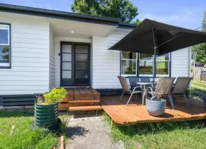Mount Beauty House - Sleeps 8 - Image 2