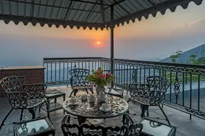 Horizon A 4BR Villa with Infinity View @ Kasauli - Image 5