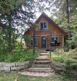 Cozy Little Cabin at Mille Lacs Lake - Image 2