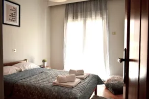 Central and spacious apartment - Image 3