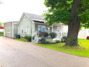 2-bedroom cottage right off famous GOTL Strip! - Image 3