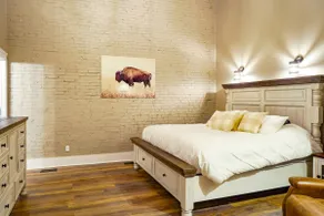 East Empire Theatre Loft, Downtown! Sleeps 4, Local Golfing 50% Off! - Image 4