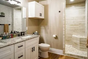 East Empire Theatre Loft, Downtown! Sleeps 4, Local Golfing 50% Off! - Image 5