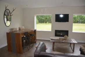 The Bunkhouse - 2 bedroom home with parking - Image 4