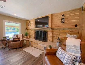 Ultimate Riverfront Stay Huge Dock + Prime Fishing Access - Image 4