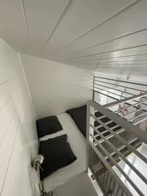 Studio with mezzanine and private terrace - Image 4
