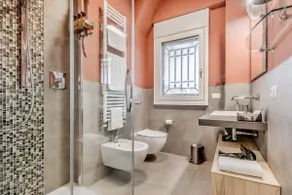 Elegance, comfort, near the Metro - Image 3