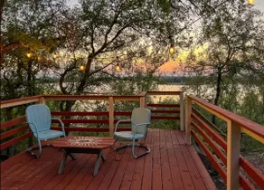 Relax at Sunset Cabin — Panoramic Lake Views! - Image 4