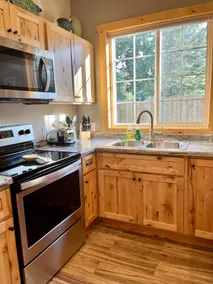 Sunny Apartment Getaway with Garage - Image 5