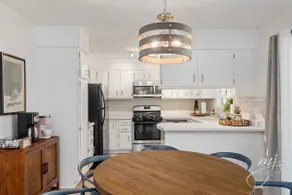 Kid Friendly+Outdoor space+Fully stocked kitchen+Bright and clean - Image 2