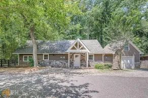 Lake House - Big Dock, Fire Pit, Game Room - Image 2