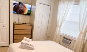Private cozy Suite // BEACH within 5 miles - Image 3