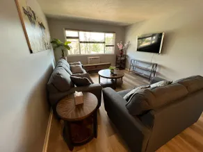 The Cozy Suite 1-bedroom - Image 2