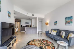 Lovely 2bed/2bath -NEW606 - with parking - Image 5