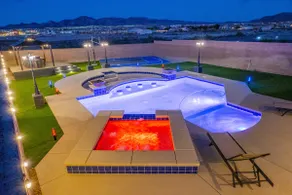 1900 SqFt House 25Ft Heatable Pool/Spa- Strip View - Image 2