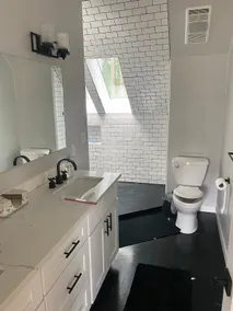 New Studio 1,100 sq. ft. Guest House with views - Image 3