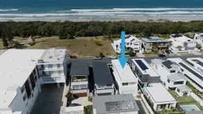 Seaside Chique on Cylinders - 3 Bedroom Beachside Villa by uHoliday - Image 2