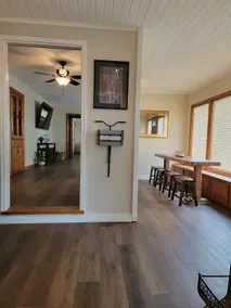 Clean & Spacious Cottage - Close to Campus! - Image 4