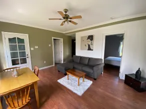 Private accommodation adjoining a century-old house - Image 5