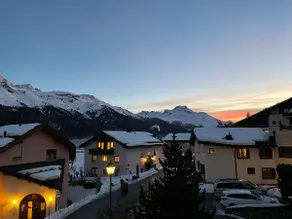 Elegant 2-room apartment with garden seating & mountain views - Image 2