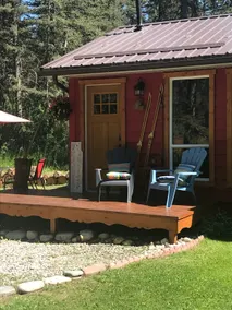 ‘The Hideaway’ adorable and charming guest suite - Image 4