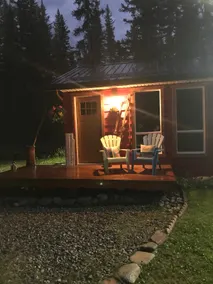 ‘The Hideaway’ adorable and charming guest suite - Image 5