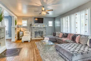 Cozy 3BR Near SU & Downtown | Work Crew Friendly - Image 4