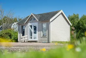Bella - Camping Cabin - Image 2
