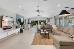 Lush Luxury Marvel in Miami w/Pool&Bbq - Image 3