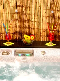 Private spa wellness hot tub sauna all day - Image 5