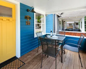 Historic Downtown Home | Walkable | Sleeps 6 - Image 4