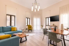 Strat's City Loft - Image 2