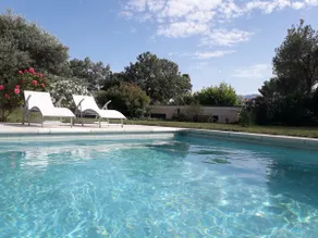Small house with pool - Image 5