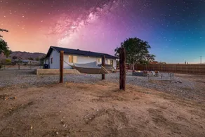 Desert Oasis- Relax w/ Hot tub and private trails - Image 2