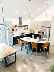 The Switchback; Modern Luxury in Brevard - Image 3
