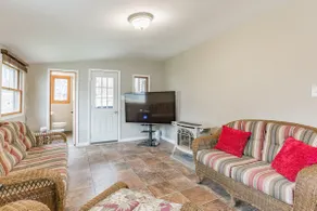 Morcom’s Fiddle Lake Lodge Ski & Lakefront Getaway - Image 4