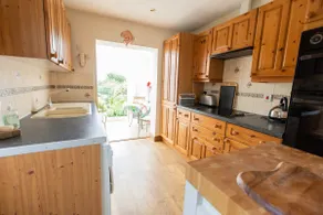 Cosy cottage with views over the Shropshire hills - Pass the Keys - Image 4
