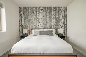 Modern Central District 4BR w/ Rooftop City Views - Image 2