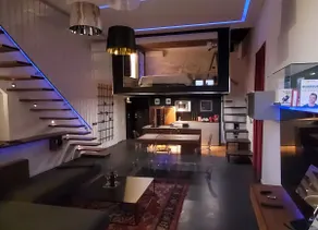 Cube, designer loft + Free parking included - Image 2