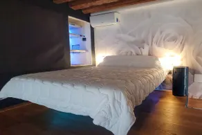 Cube, designer loft + Free parking included - Image 5