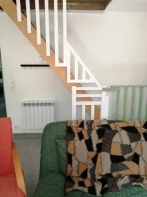 House with enclosed garden and private Wi-Fi, EV charging station - Image 3