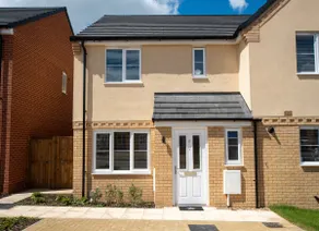 Beautiful New Build in Suffolk 3 Bed 3 Bath - Image 2