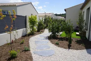 Cosy new house in Provence, terrace - Image 2