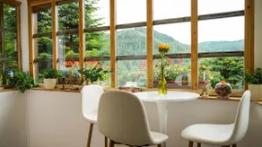 Peaceful Vincent’s Cabin | Sauna & Forest Views - Image 2