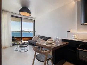 Seannamon Sea View Suite 2 - steps from the beach - Image 3