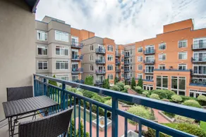 Beautiful Home in the Heart of Seattle! - Image 5