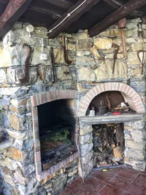 Basement room with exposed stone - Image 5