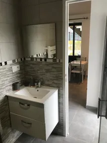 Super refurbished studio with terrace + garden - Image 5