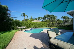 Villa Bella -Familly-Home w/ Heated  Pool, near to the Beach - Image 5